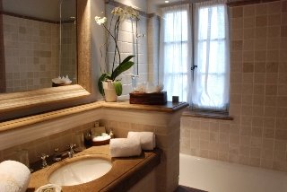 Imagen de la habitación del Hotel BASTIDE SAINT TROPEZ. Foto 10