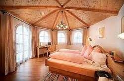 Imagen de la habitación del Hotel BAUERNHOFHOTEL EGGERHOF. Foto 2