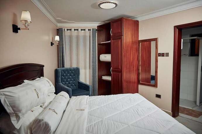 Imagen de la habitación del Hotel BAVAH AIRPORT HOTEL. Foto 10
