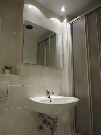 Imagen de la habitación del Hotel BB Berlin. Foto 5