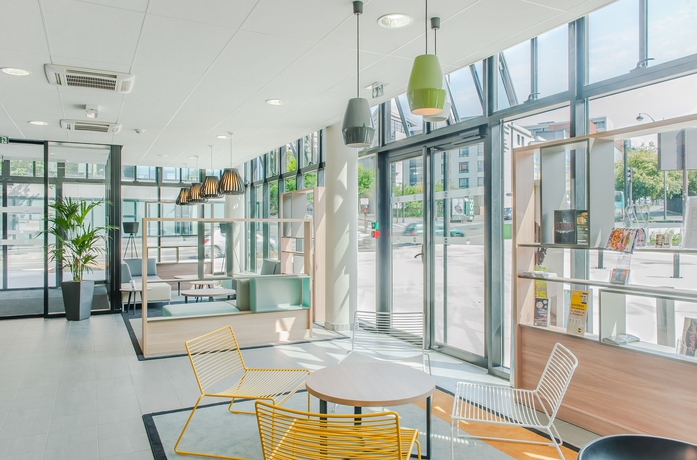 Imagen del bar/restaurante del Hotel BB Hotel Paris Porte des lilas. Foto 7