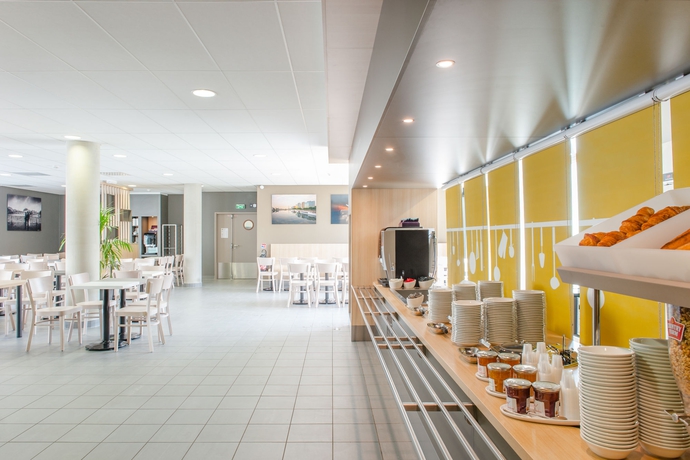 Imagen del bar/restaurante del Hotel BB Hotel Paris Porte des lilas. Foto 10