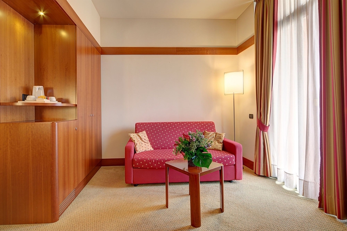 Imagen de los interiores del Hotel BB Hotels Smarthotel Re Milano Nord. Foto 14