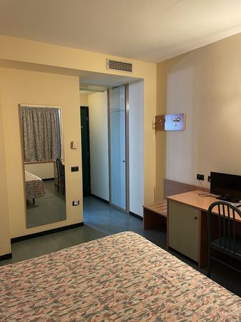 Imagen de la habitación del Hotel BB Porto Piombino. Foto 6