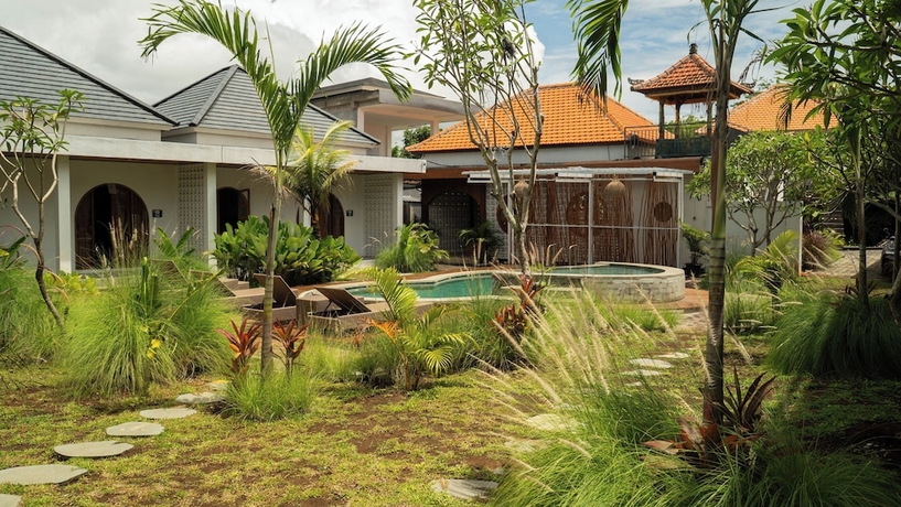 Imagen de los exteriores del Hotel BBC Suite and Garden. Foto 12