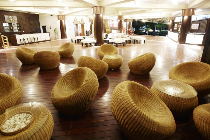 Imagen general del Hotel BEACH GARDEN CHA AM RESORT SPA. Foto 2