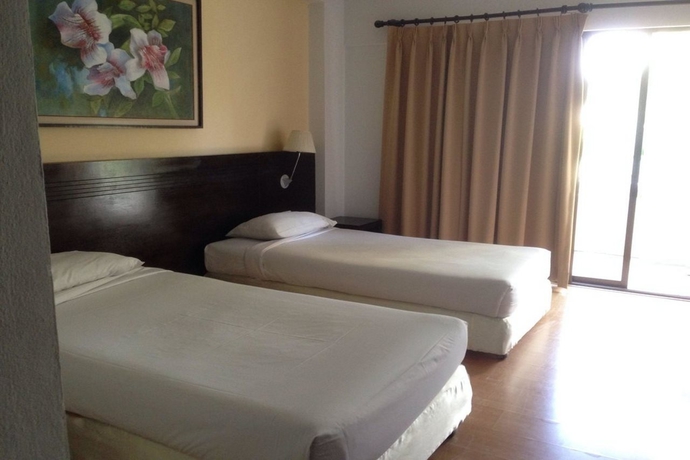Imagen general del Hotel BEACH GARDEN CHA AM RESORT SPA. Foto 5