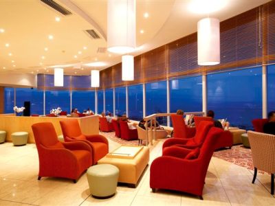 Imagen del bar/restaurante del Hotel BEACON ISLAND. Foto 2