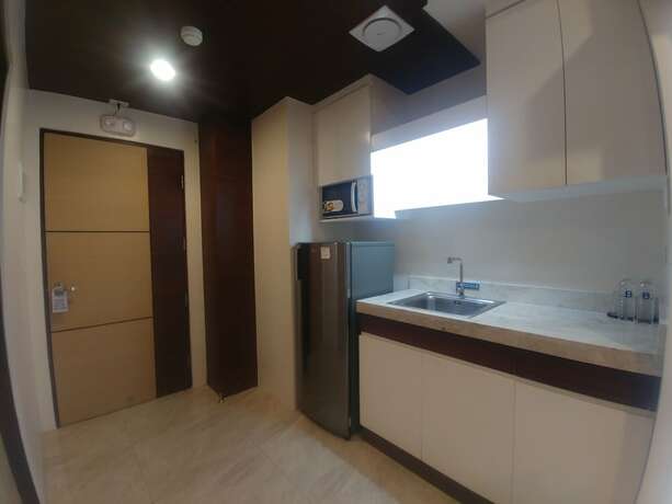 Imagen de la habitación del Hotel BED+BATH Serviced Suites. Foto 17