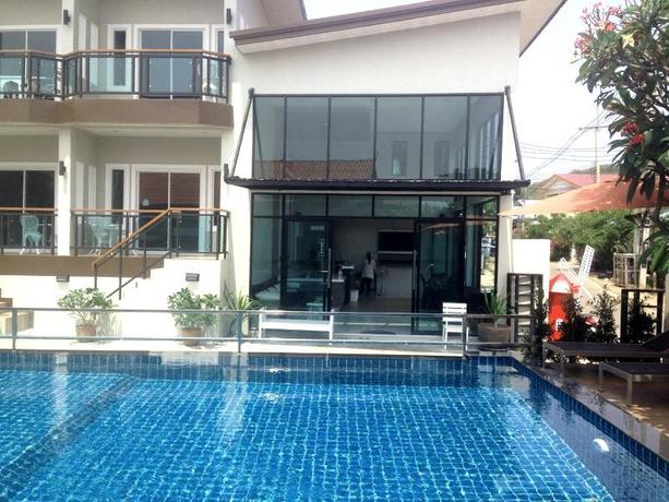 Imagen de la piscina del Hotel BEE ORCHID POOL VILLA. Foto 7