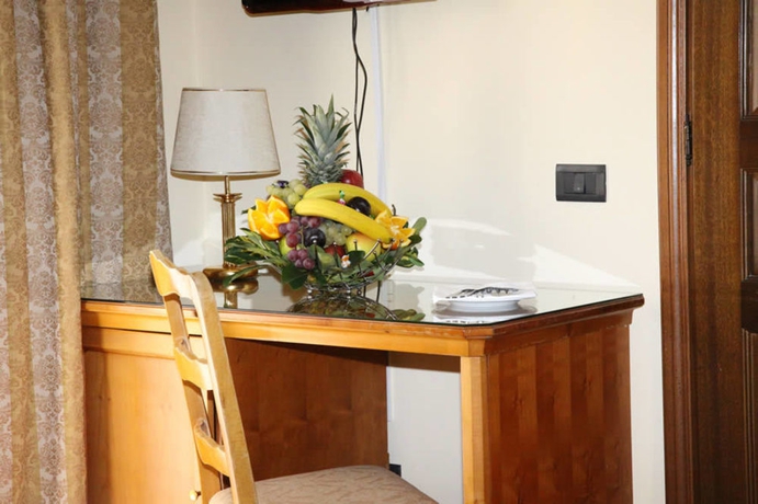 Imagen de la habitación del Hotel BEETHOVEN, Roma. Foto 10