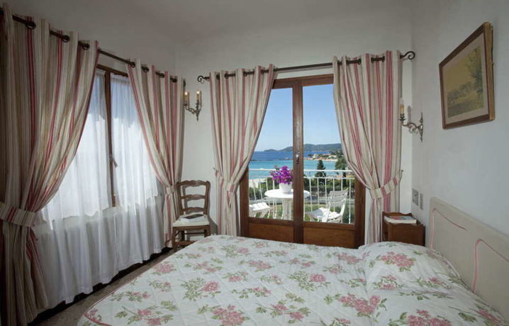 Imagen de la habitación del Hotel BELLE VUE, LE LAVANDOU. Foto 4