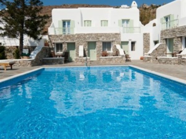 Imagen general del Hotel BELLISSIMO BEACH HOTEL. Foto 4