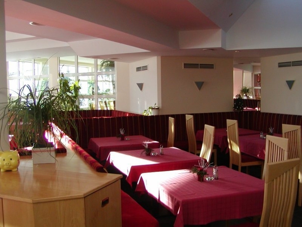 Imagen general del Hotel BELMONT, Imst. Foto 4