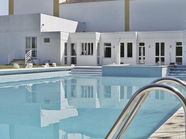 Imagen de la piscina del Hotel BELVER GRANDE DA CURIA GOLF & SPA. Foto 4