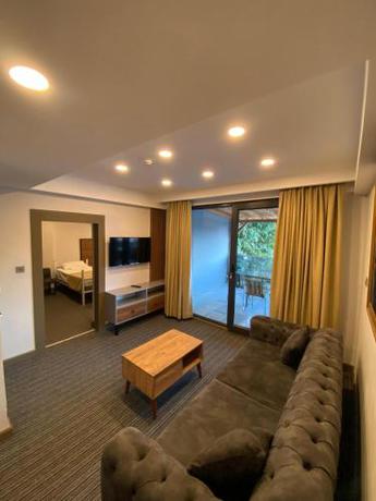 Imagen general del Hotel BENİ LUXURY Resort. Foto 1
