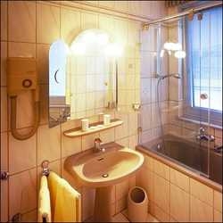 Imagen de la habitación del Hotel BENELUX, Aachen. Foto 3