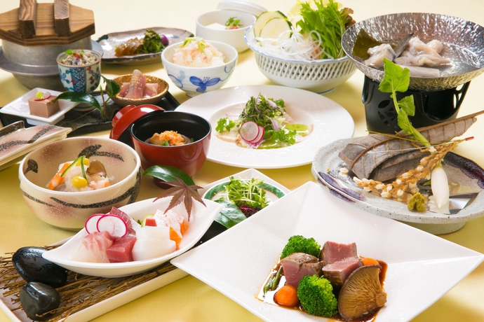 Imagen del bar/restaurante del Hotel BEPPU DOG RESORT HILLS & BAY. Foto 5