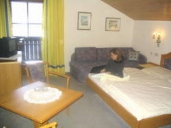 Imagen general del Hotel BERGROSE. Foto 9