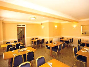 Imagen de los interiores del Hotel BERKELEY COURT, Londres. Foto 3