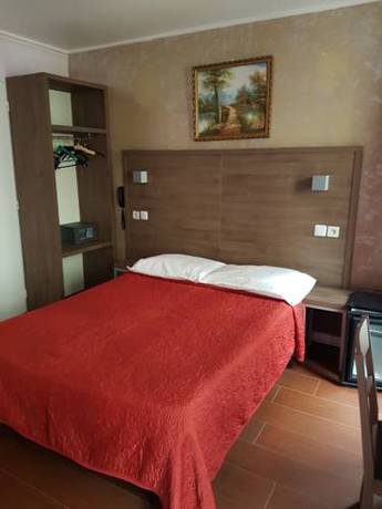 Imagen de la habitación del Hotel BERTHA. Foto 6