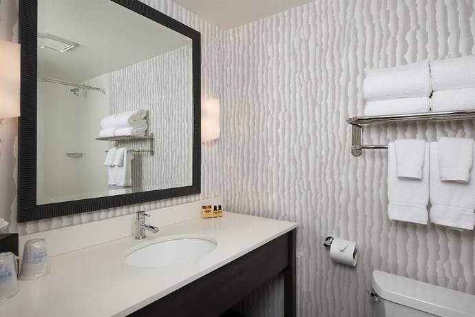 Imagen de la habitación del Hotel BEST WESTERN AGATE BEACH INN. Foto 10