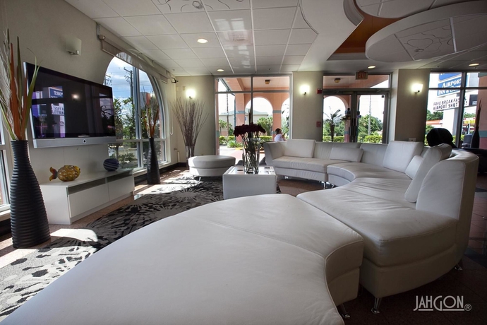 Imagen de los interiores del Hotel BEST WESTERN AIRPORT INN & SUITES. Foto 10