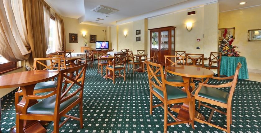 Imagen de los interiores del Hotel BEST WESTERN ANTICO TERMINE. Foto 5