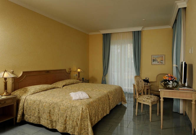 Imagen de la habitación del Hotel BEST WESTERN BELLEVUE AU LAC. Foto 4