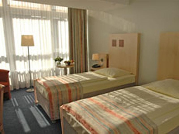 Imagen general del Hotel BEST WESTERN Berlin-Kurf&uuml;rstendamm. Foto 2