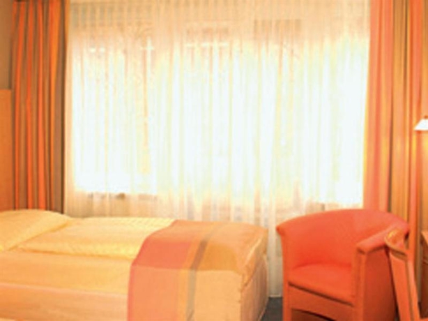 Imagen general del Hotel BEST WESTERN Berlin-Kurf&uuml;rstendamm. Foto 10