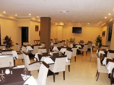 Imagen del bar/restaurante del Hotel BEST WESTERN DAVID CHIRIQUI. Foto 3