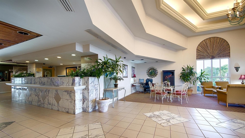 Imagen de los interiores del Hotel BEST WESTERN FT. MYERS. Foto 10