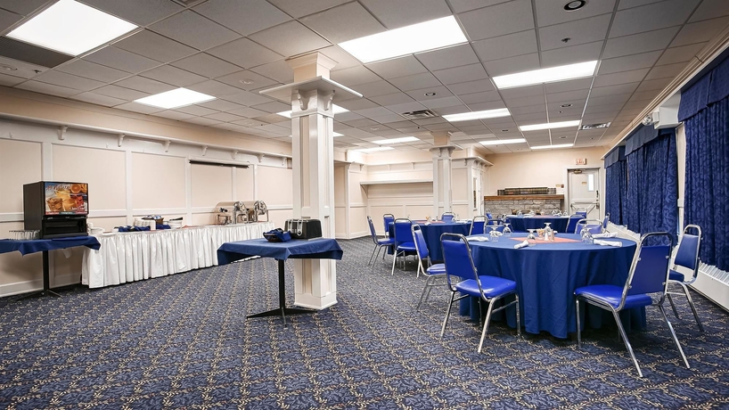 Imagen del bar/restaurante del Hotel BEST WESTERN GOLDRUSH INN - STANDARD. Foto 7