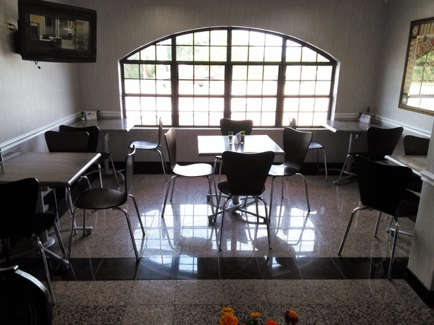 Imagen del bar/restaurante del Hotel BEST WESTERN HISTORICAL INN. Foto 4