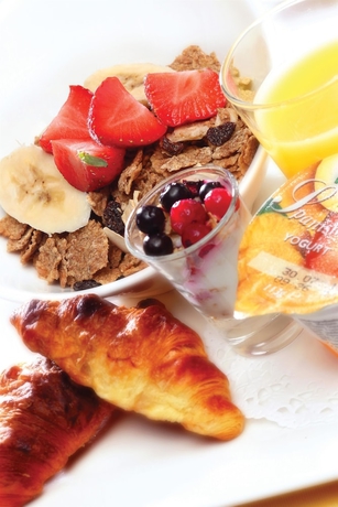 Imagen del bar/restaurante del Hotel BEST WESTERN NEW KENT HOTEL. Foto 9