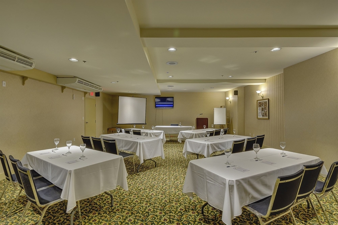 Imagen de los interiores del Hotel BEST WESTERN PEACE ARCH INN. Foto 11