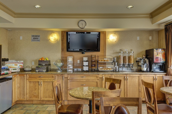 Imagen del bar/restaurante del Hotel BEST WESTERN PEACE ARCH INN. Foto 3