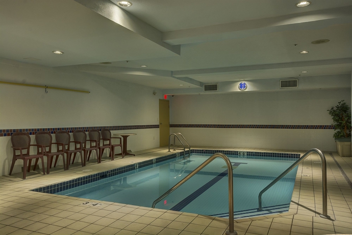 Imagen de la piscina del Hotel BEST WESTERN PEACE ARCH INN. Foto 14