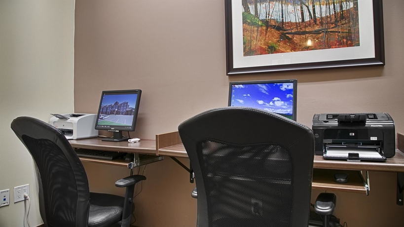 Imagen de los interiores del Hotel BEST WESTERN PLUS DARTMOUTH. Foto 11