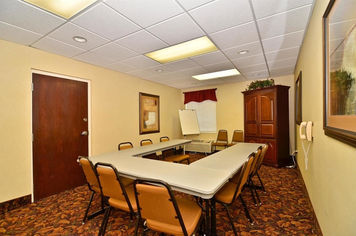 Imagen de los interiores del Hotel BEST WESTERN PLUS OAK MOUNTAIN INN. Foto 9