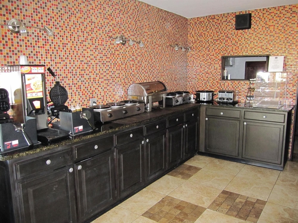Imagen del bar/restaurante del Hotel BEST WESTERN WINDSOR SUITES. Foto 3