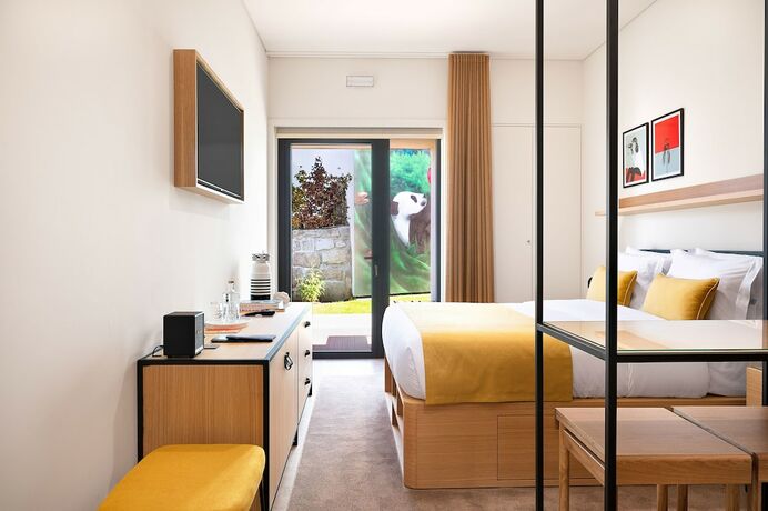 Imagen de la habitación del Hotel BFRESH - Pool - Fitness - Padel - By Oporto Collection - Private Parking. Foto 19