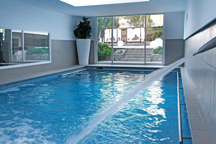 Imagen de la piscina del Hotel BG Java. Foto 12