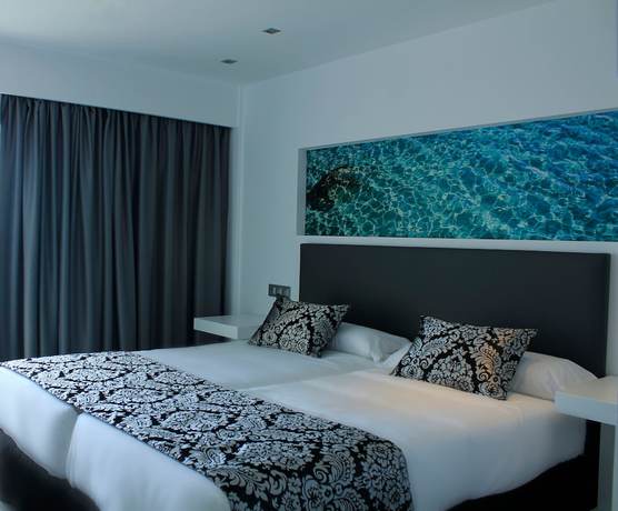 Imagen de la habitación del Hotel BG Nautico Ebeso. Foto 4