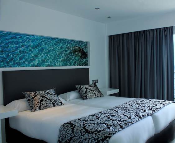 Imagen de la habitación del Hotel BG Nautico Ebeso. Foto 5