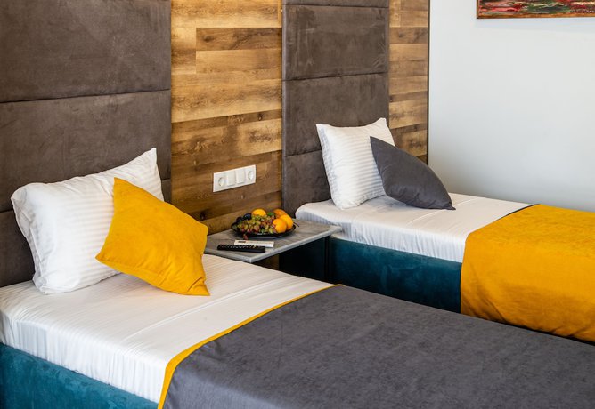 Imagen de la habitación del Hotel BG Palace. Foto 2