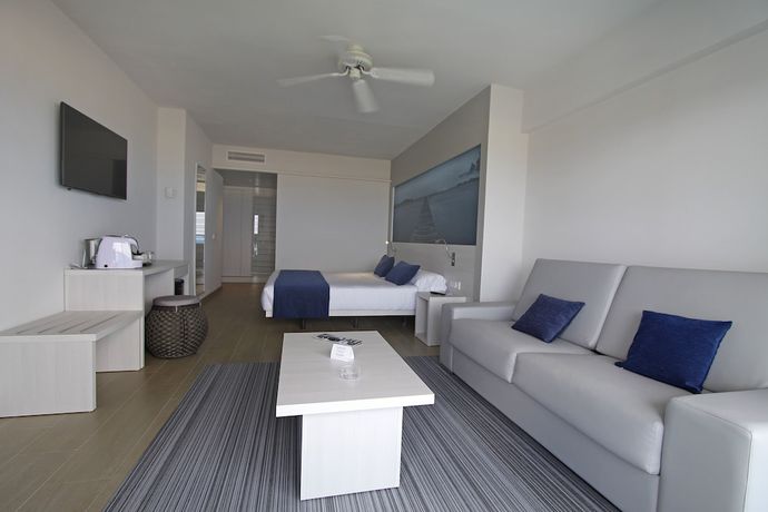 Imagen de la habitación del Hotel BG Tonga Tower Design Hotel and Suites. Foto 8