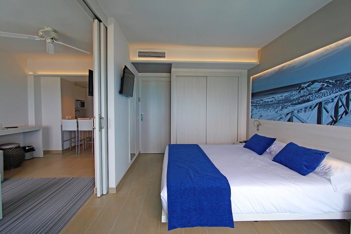 Imagen de la habitación del Hotel BG Tonga Tower Design Hotel and Suites. Foto 16