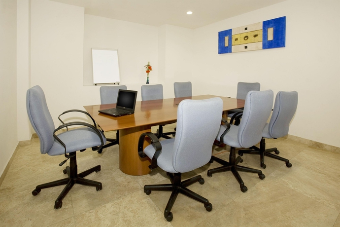 Imagen de los interiores del Hotel BH Business Hotel Group. Foto 13